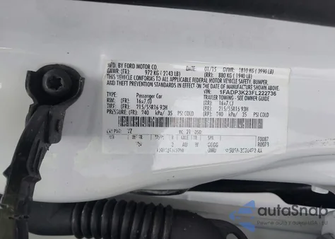 2015 Ford Focus Se z USA, uszkodzony, nr VIN 1FADP3K23FL222736